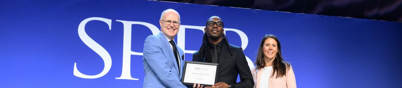 Pacesetter winners accept their award at the 2025 conference